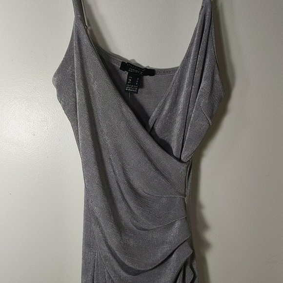 A "Street Wear Society" silver, classy dress. - Picture 2 of 8